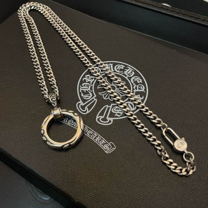 Ch*0me He**ts necklaces